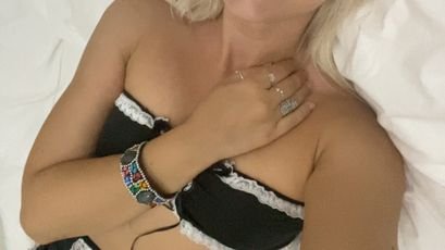 Model - Queen of Dirty boobs