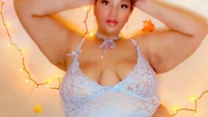 Loren LaRue - boobs
