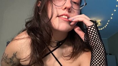 Model - emi_gooflord piercing