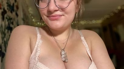 Skype live sex chat with pretty silly gal