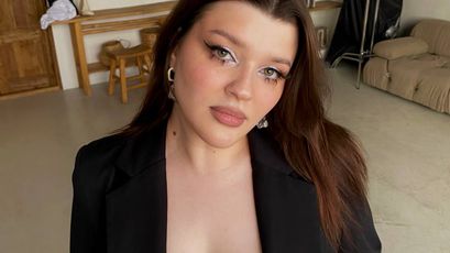 Watch  Alisa_Pack live on SkyPrivate