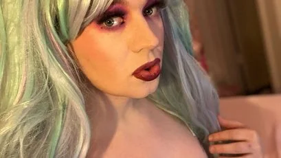 Adelina Foxx - transgender