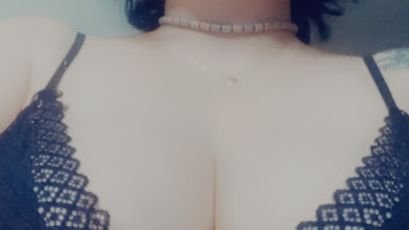 Model - Princesslux18 boobs