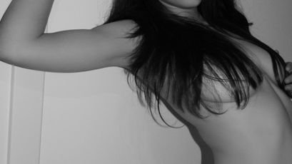 Model - LucyPurple boobs