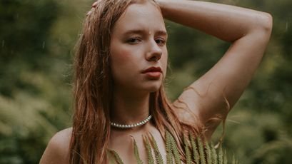 Model - Lana Bowen deepthroat
