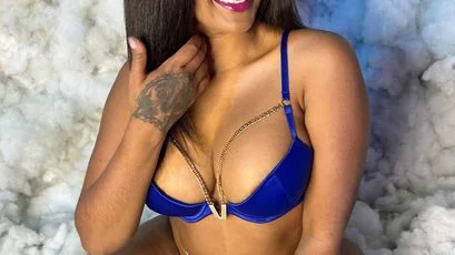 Model - Susana boobs