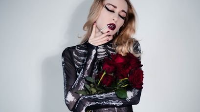 Model - Amy Goth joi