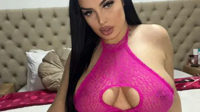 Roberta Lopez - bigboobs