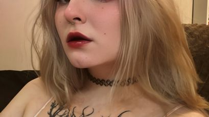 Profile picture - Kira