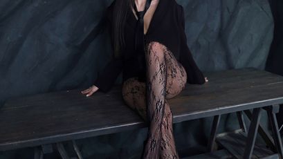 Model - Sex Doll Ari dildo