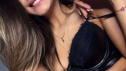 Model - SinnerGirl ass