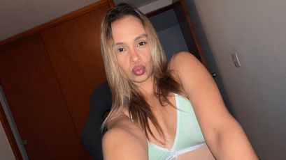 Model - Zoey squirt