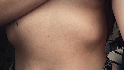 Model - Olechka shaved