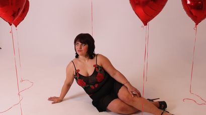 LuciaMi on SkyPrivate