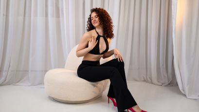Kara on SkyPrivate