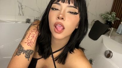 Chloe Moon on SkyPrivate