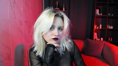 Michelle - strip