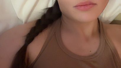 Blueeyedbaddie on SkyPrivate