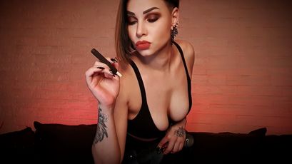 AnnaLu on SkyPrivate