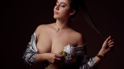 MissyHighins - hugetits