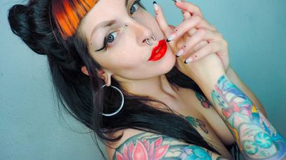 Emily Doomed Live Webcam on SkyPrivate