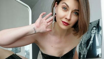 Russian Seductress Miss Kate on SkyPrivate