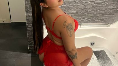 Sandra on SkyPrivate