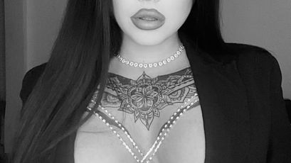 Vixenia on SkyPrivate