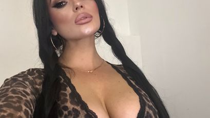 HumbleBrunette on SkyPrivate