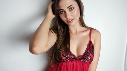 OliviAngel on SkyPrivate