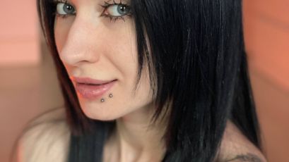 LIZZY Live Webcam on SkyPrivate