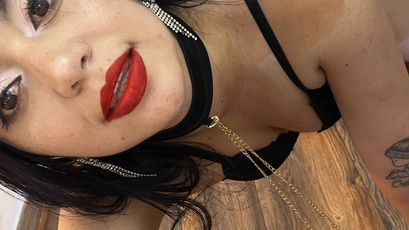 Leila Perez on SkyPrivate
