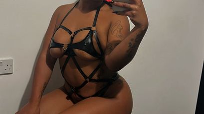 Ruby Rayne on SkyPrivate