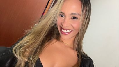 Zoey on SkyPrivate