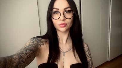 Faye on SkyPrivate