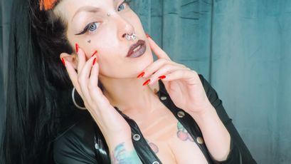 Model - Emily Doomed femdom