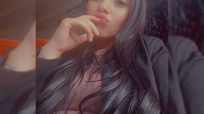 Sara Saenz on SkyPrivate