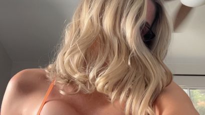 SweetNikki on SkyPrivate