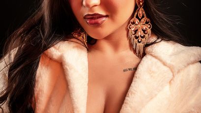 SamanthaSimons on SkyPrivate