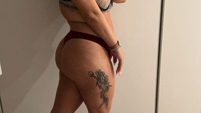 Isabelle025 on SkyPrivate