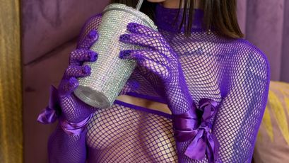 Model - AngieShaen deepthroat
