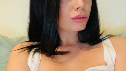Jessica Jolie on SkyPrivate