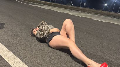 Watch miki live on cam on SkyPrivate