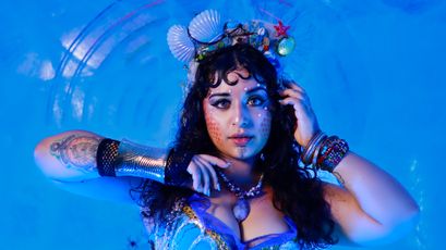 Model - Sophia Amethystt squirt