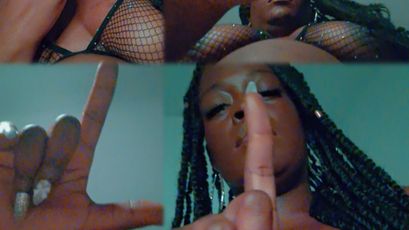 Watch GoddessSILK live on cam on SkyPrivate