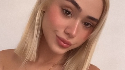 Watch Isla live on cam on SkyPrivate