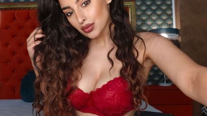 VallerieJones on SkyPrivate