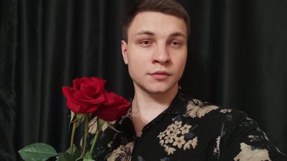 Watch AlexPolo live on cam on SkyPrivate