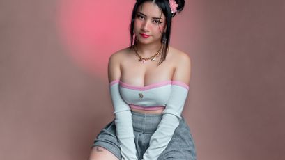 Martina Wolf on SkyPrivate