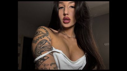 Sex Doll Ari on SkyPrivate